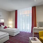 Sure By Western - Lu8 Business Vital 3*