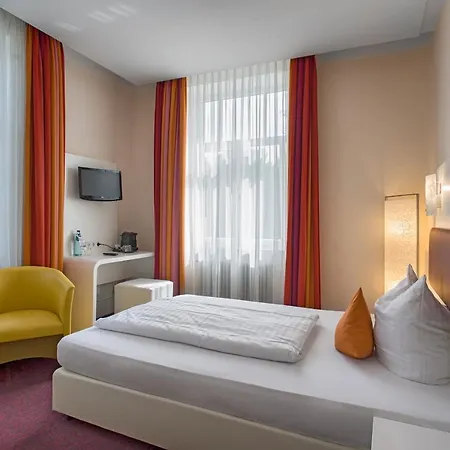 מלון Sure By Western