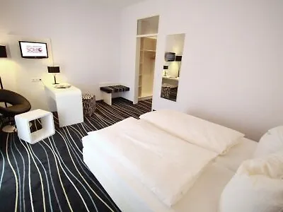 Hotel Sure By Western 3*