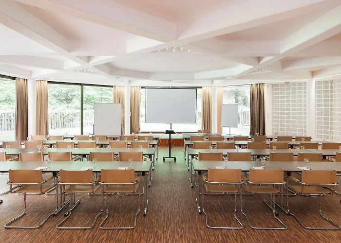 Hotel Sure By Western 3*