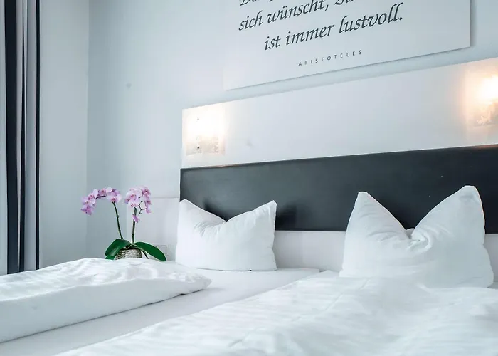 Sure By Western فندق