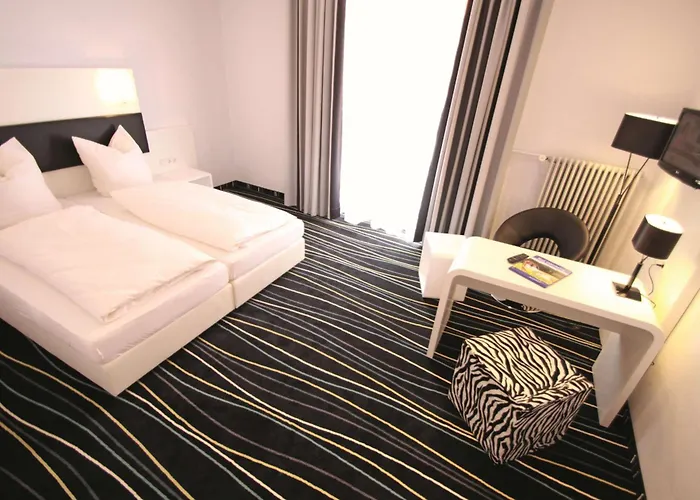 Sure By Western فندق 3*