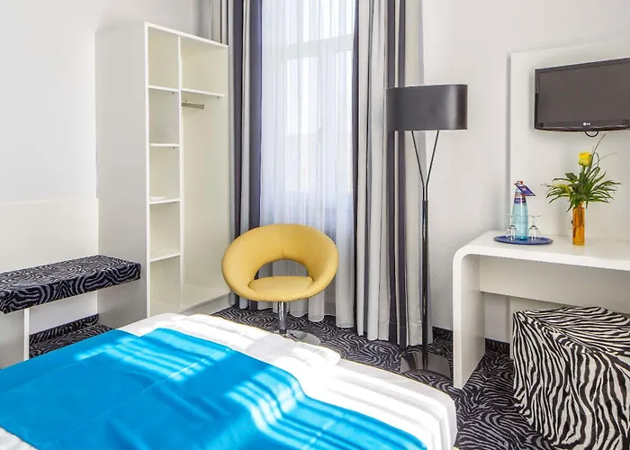 Sure By Western فندق