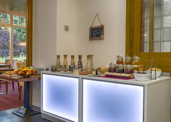 Sure By Western فندق باد درهيم